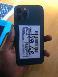 A picture of Iphone 12 pro max 128gb