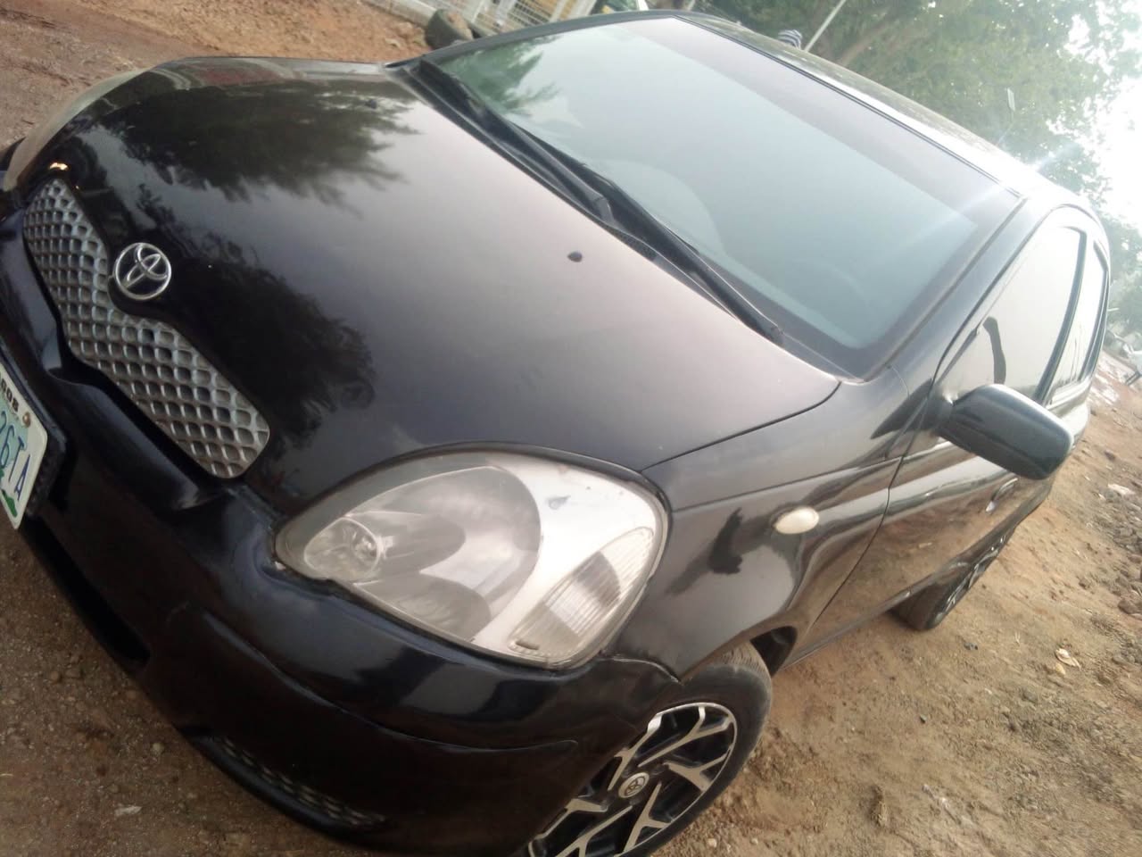 A picture of Neatly used 2004 Toyota Yaris