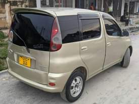 A picture of TOYOTA FUNCARGO