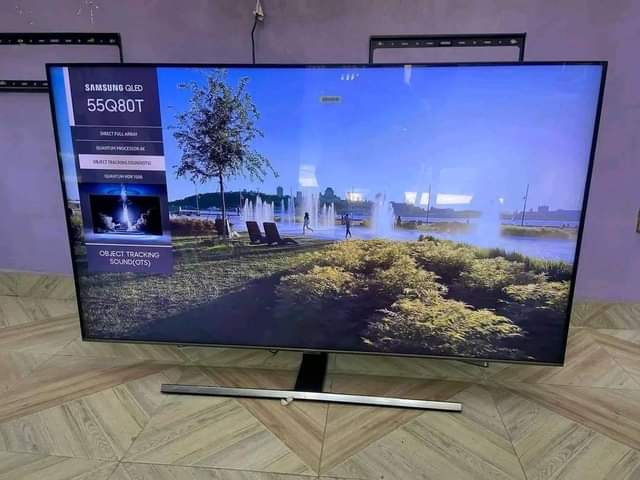 A picture of Sumsung nch 50 qled smart