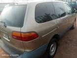 A picture of 1999 Toyota sienna