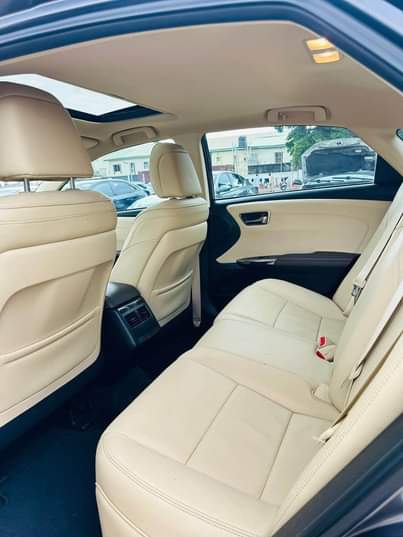 A picture of 2015 TOYOTA AVALON XLE DIRECT BELGIUM