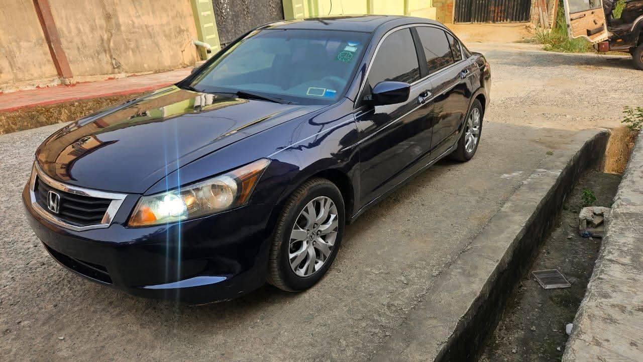 A picture of 2008 Honda accord ex