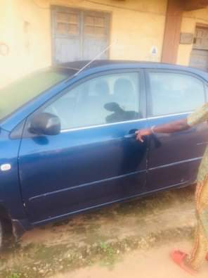 A picture of Toyota Corolla 06 model frst body with very low fuel