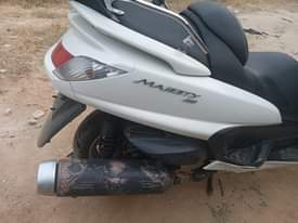 A picture of Yamaha majesty 400cc