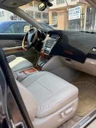 A picture of Neatly used Rx330 Lexus with untempered engine and gear neatly