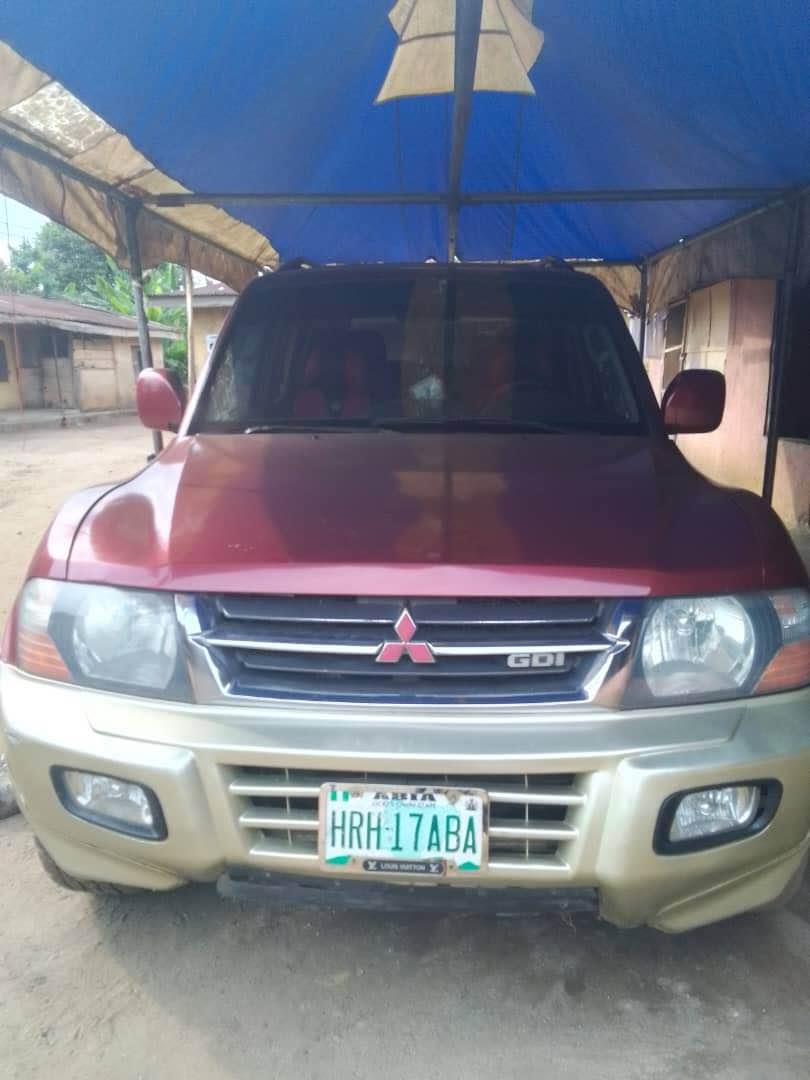 A picture of Mitsubishi montero