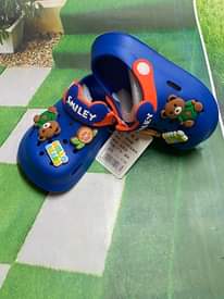 A picture of Crocs USH 25 000