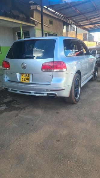 A picture of Vw tourage 13m