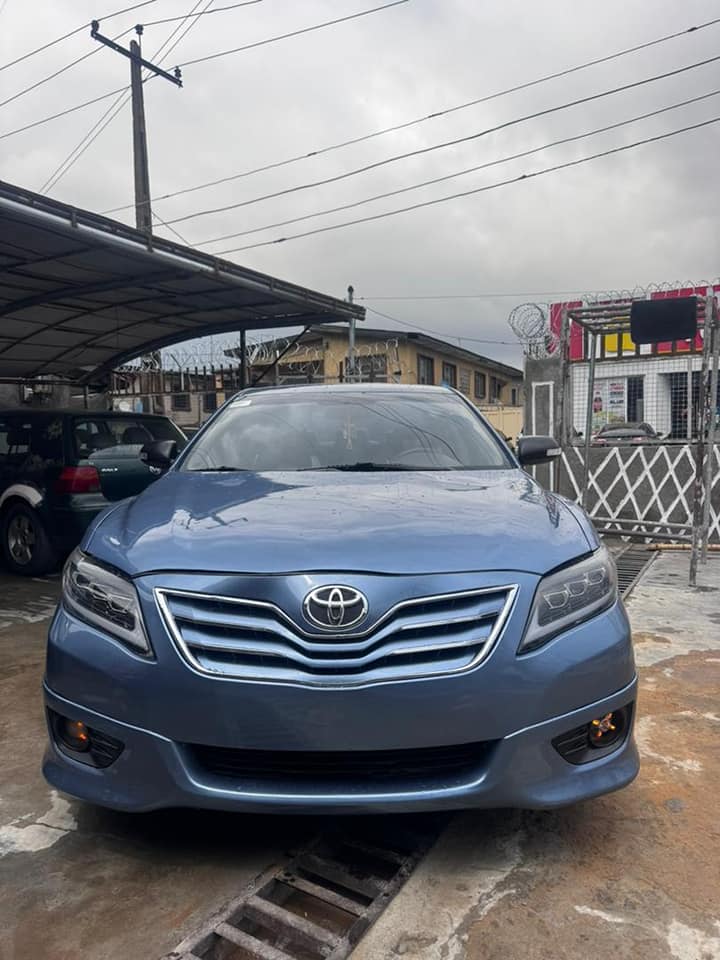 A picture of REGISTERED TOYOTA CAMRY SPORT 2008