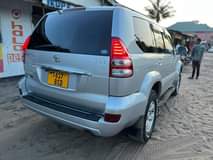A picture of Toyota Land Cruiser Prado 120