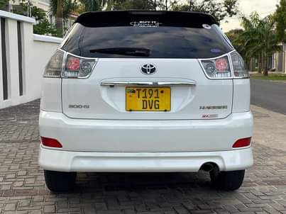 A picture of ON SALE HARRIER NEW MODEL MILEAGE 64 YEAR 2OO5 ENGINE