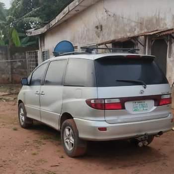 A picture of Toyota previa