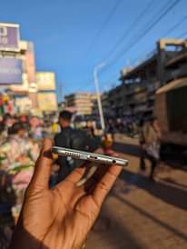 A picture of Oppo R9 plus 280k 0752247673