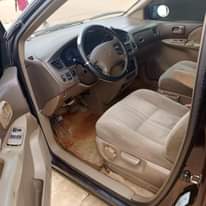 A picture of Toyota sienna 03