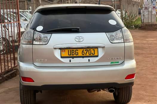 A picture of Toyota Harrier