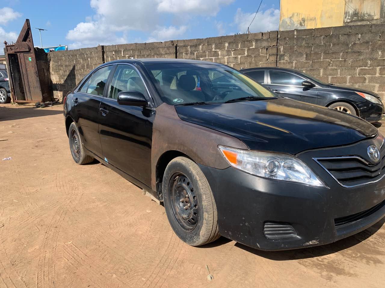 A picture of Foreign Used Toyota Camry LE