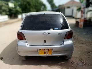 A picture of Vitz old