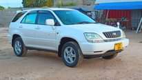 A picture of TOYOTA HARRIER OLD NAIUZA MIL 19 5 0743435416