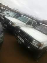 A picture of WhatsApp me for any type of a car 0777034192 or