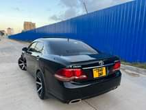 A picture of Crown Athelete New Model