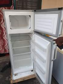 A picture of Double door Kali bei poa lak 290k imagine