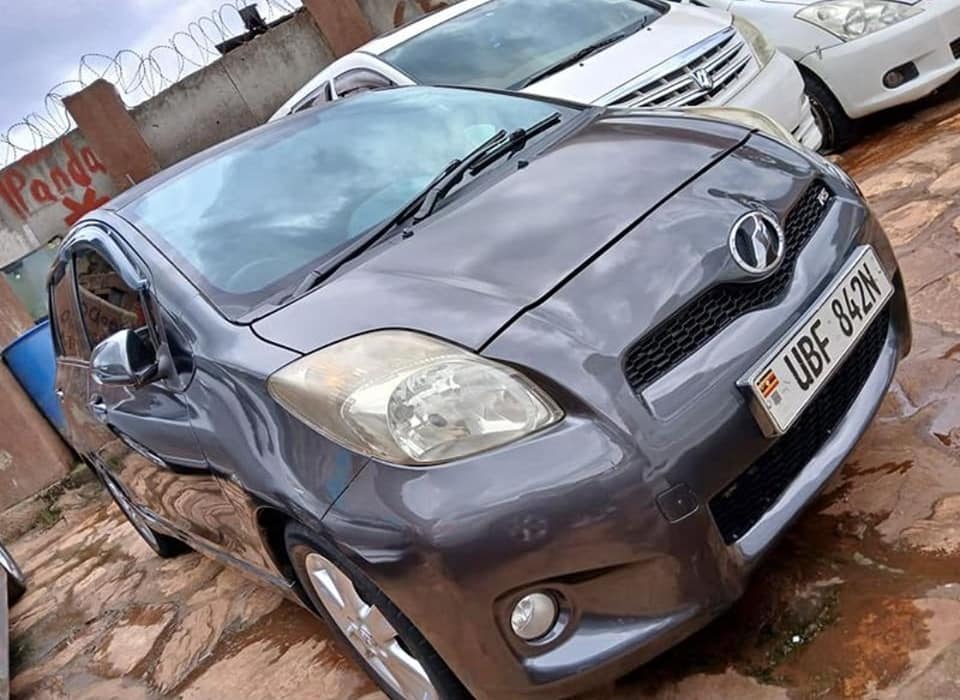 A picture of Toyota vitz