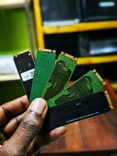 A picture of SSD 512GB na 1000gb