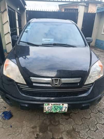 A picture of 2008 Nigeria used Honda CRV Engine gear and AC working
