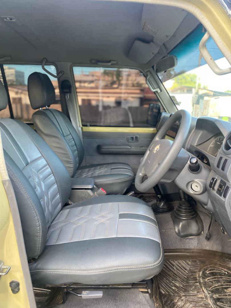 A picture of Landcruiser Lx for sale 0719323086