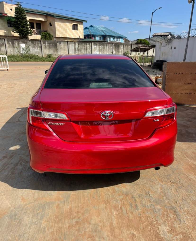 A picture of Toyota Camry 2013