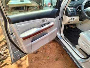 A picture of Rx330 Very clean and sound Everything is intact Pure first
