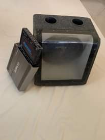 A picture of sony xplode 1800watts speker equalizer gelong 2500watts bandpass enclosure box