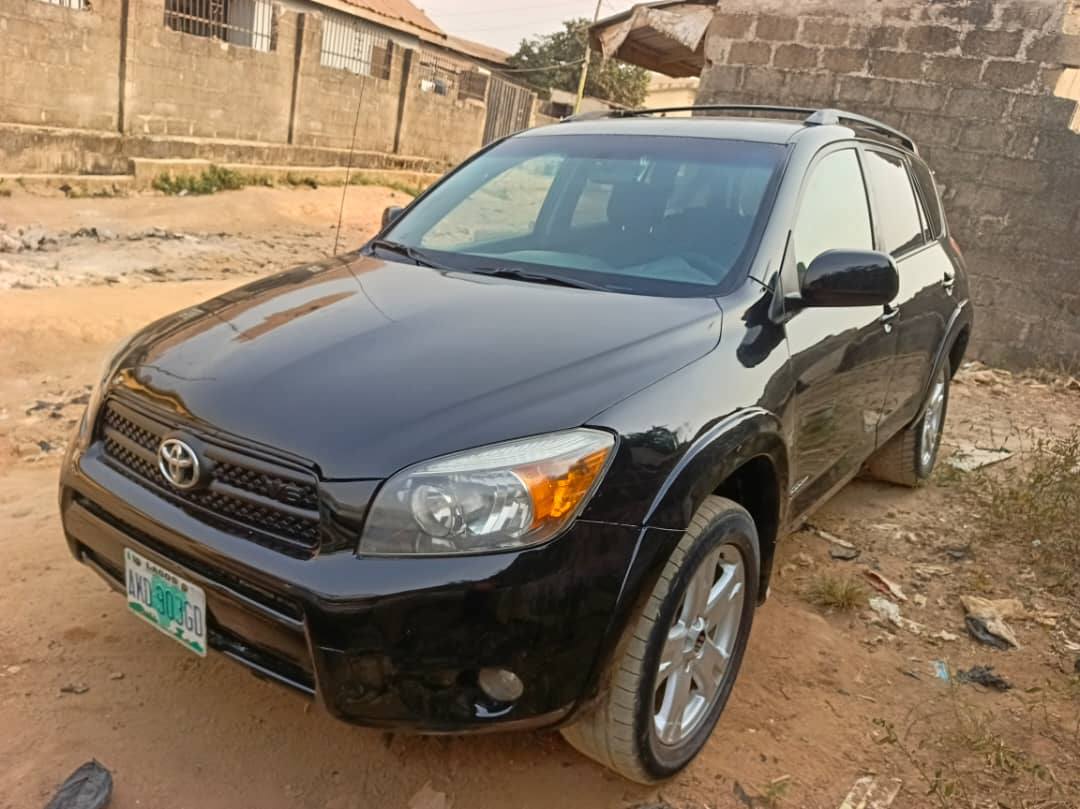 A picture of Toyota RAV4