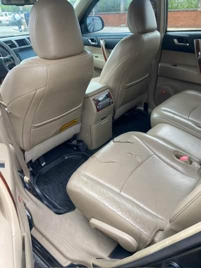 A picture of Super clean 011 Highlander toks standard super clean everything is