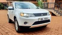 A picture of 2400cc 4WD knob 7 seater 63000 km mileage. 32m 0777166298