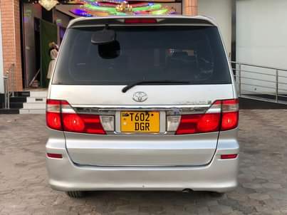 toyota alphard