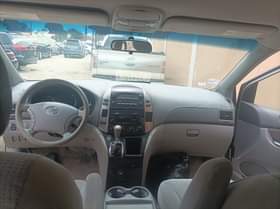 A picture of Toyota sienna 06 tokunbo Price 8 5m slightly negotiable Location