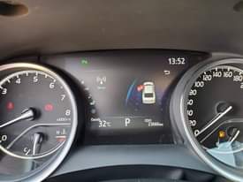 A picture of 2020 Toyota Camry come EUC