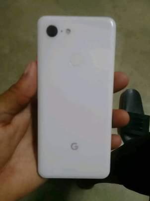 A picture of Pixel 3a