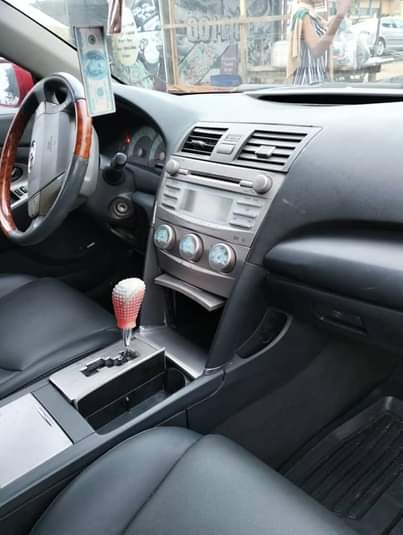 A picture of 2008 Toyota Camry SE