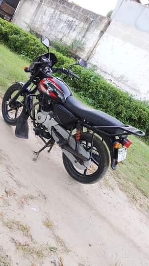 A picture of Boxer Bm 150 Bei 1 300 000 Ipo ubungo riverside