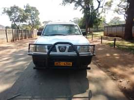 used nissan np300