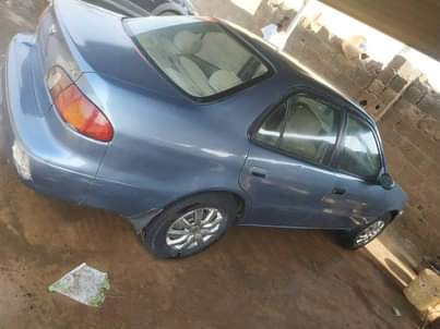A picture of 2000 Toyota Corolla 08069525376