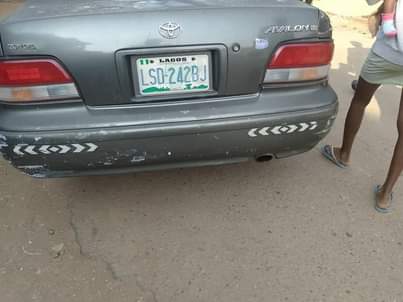 A picture of Toyota avalon