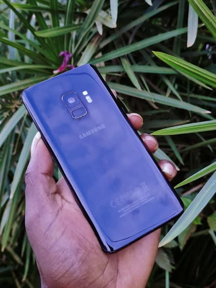 A picture of Sumsung Galaxy S9