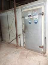 A picture of Coldroom and generator