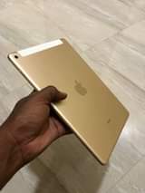 A picture of iPad Air 2 128GB