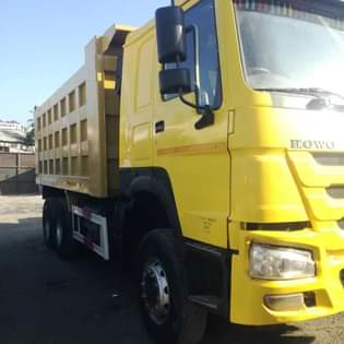A picture of Make howo Type dumptruck 2018 Price 95 000 000