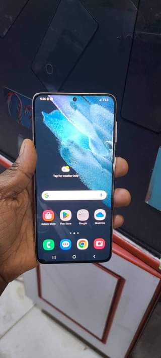 A picture of UK USED SMART PHONES
